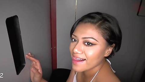 Latina milf and brunette guy with big cock got in a threesome