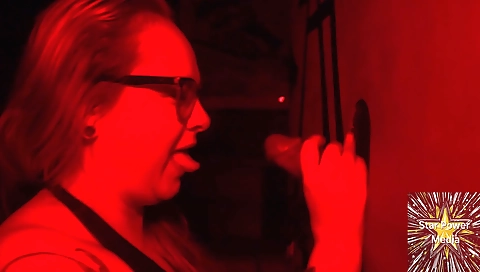 Amateur hottie gets fucked in her mouth and throat