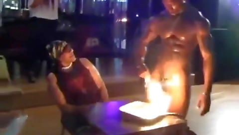 Fat dude licks ebony and fucks her for a public pleasure