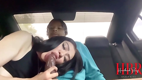 Brazilian slut gets banged in the backseat of her car