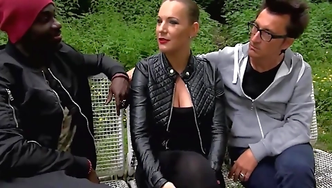 Horny ebony hottie rides a fat dick in a threesome